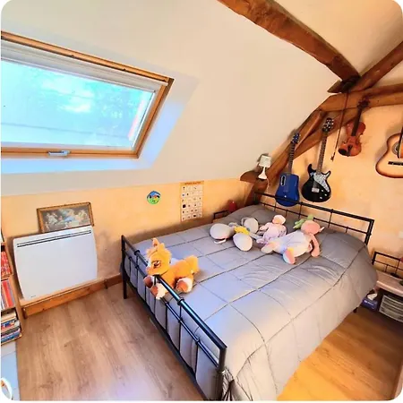 Maison Dans La Prairie * Lhomme