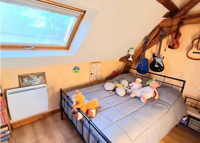 Maison Dans La Prairie * Lhomme